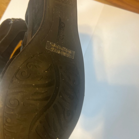 Used once leather Earth sandals size 8 - Picture 7 of 11